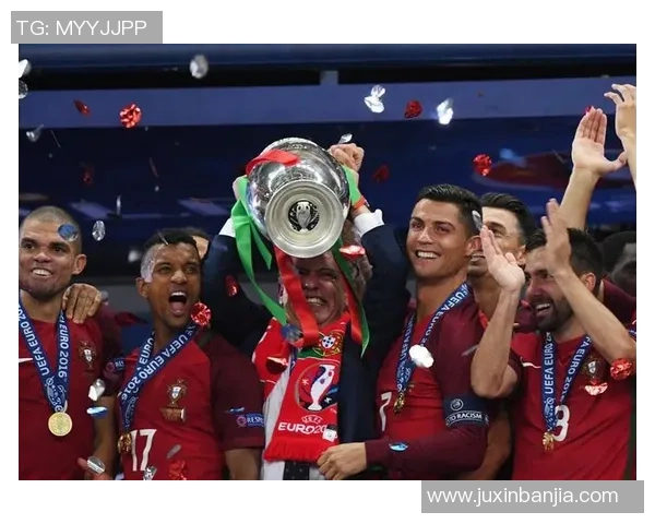 重庆排球队在欧锦赛积分榜上以75分稳居第一名展现强劲实力 重庆排球队在欧锦赛积分榜上以75分稳居第一名展现强劲实力