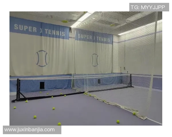 南京网球队的灵活性揭秘:网球巨献背后的训练与技巧探索 南京网球队的灵活性揭秘:网球巨献背后的训练与技巧探索